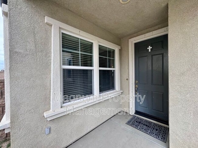 Building Photo - 35889 Wolverine Ln