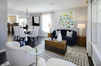 Building Photo - 10282 Vinemont St