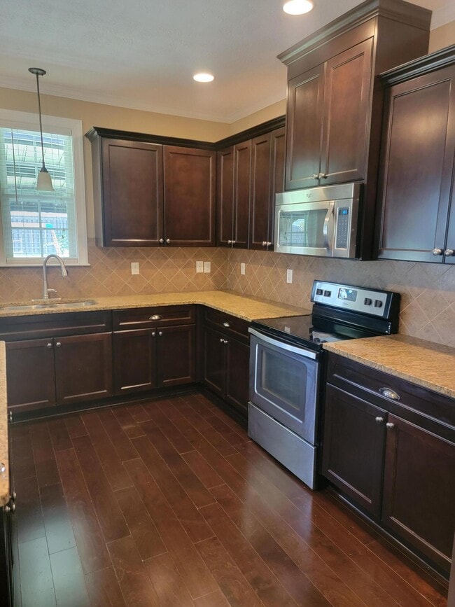 Building Photo - 832 Williford Run Dr