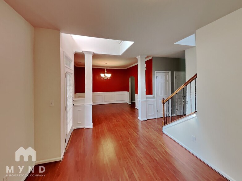 Building Photo - 15802 Herring Gull Way