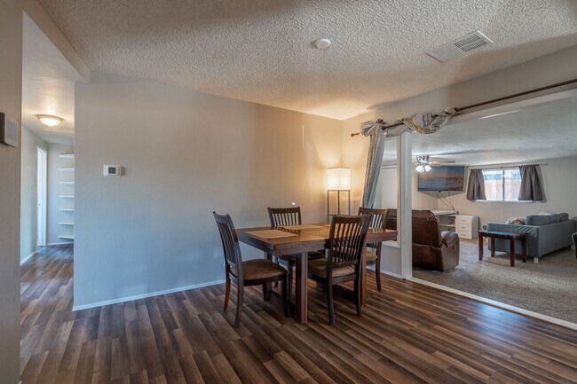 Building Photo - Furnished 4BR Oceanside Retreat w/ Pool Table, Home Gym & Utilities Included