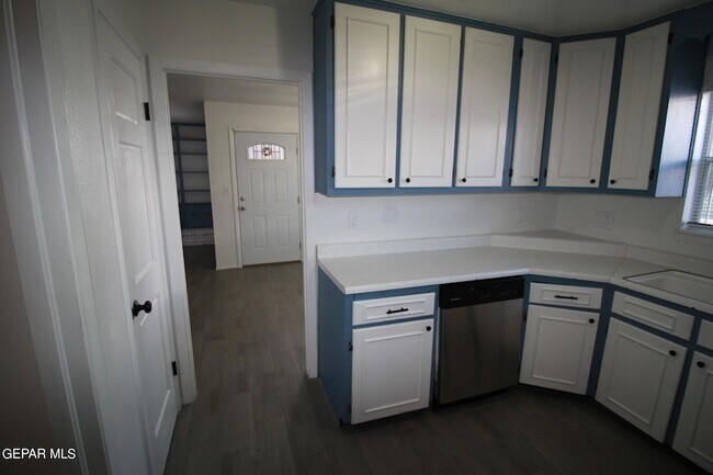 Building Photo - 3615 Olympic Ave