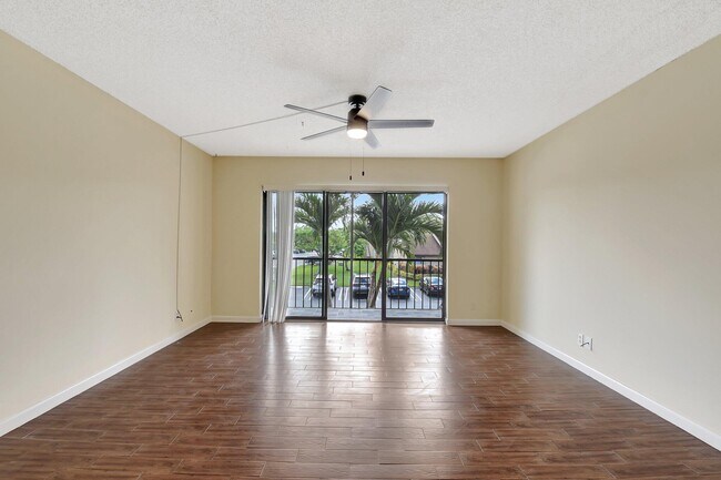 Building Photo - 616 Sea Pine Way