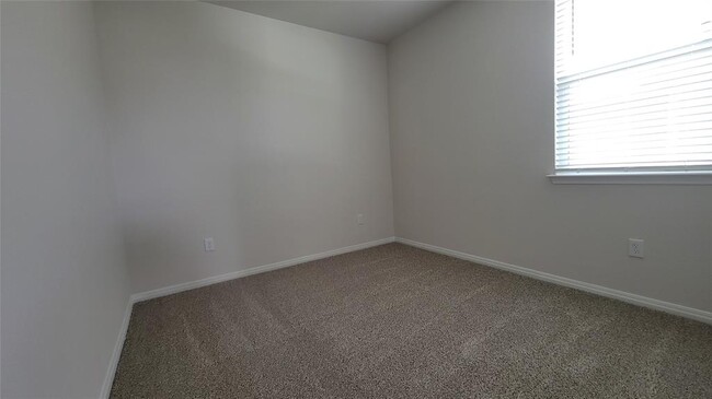 Building Photo - 115 Palo Pinto Dr
