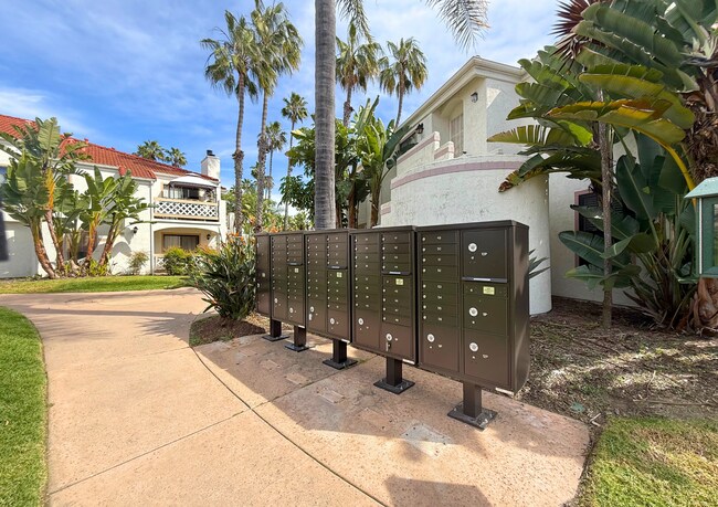 Building Photo - 9392 Twin Trails Dr