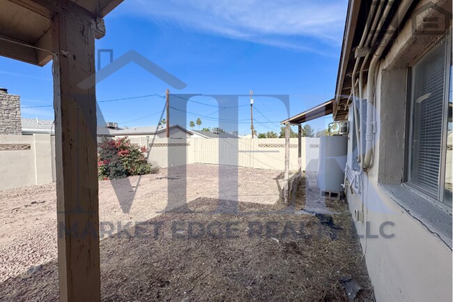 Building Photo - 4Bed/3Bath House at Broadway/Mill Ave! $199 MOVE-IN SPECIAL! Ready for Immediate Move-In! -- RV GATE