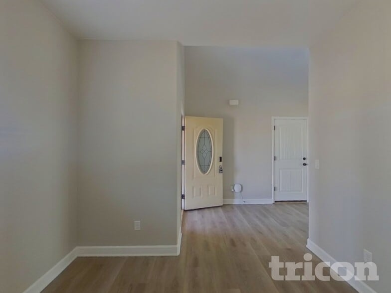 Building Photo - 6555 Stingray Ln