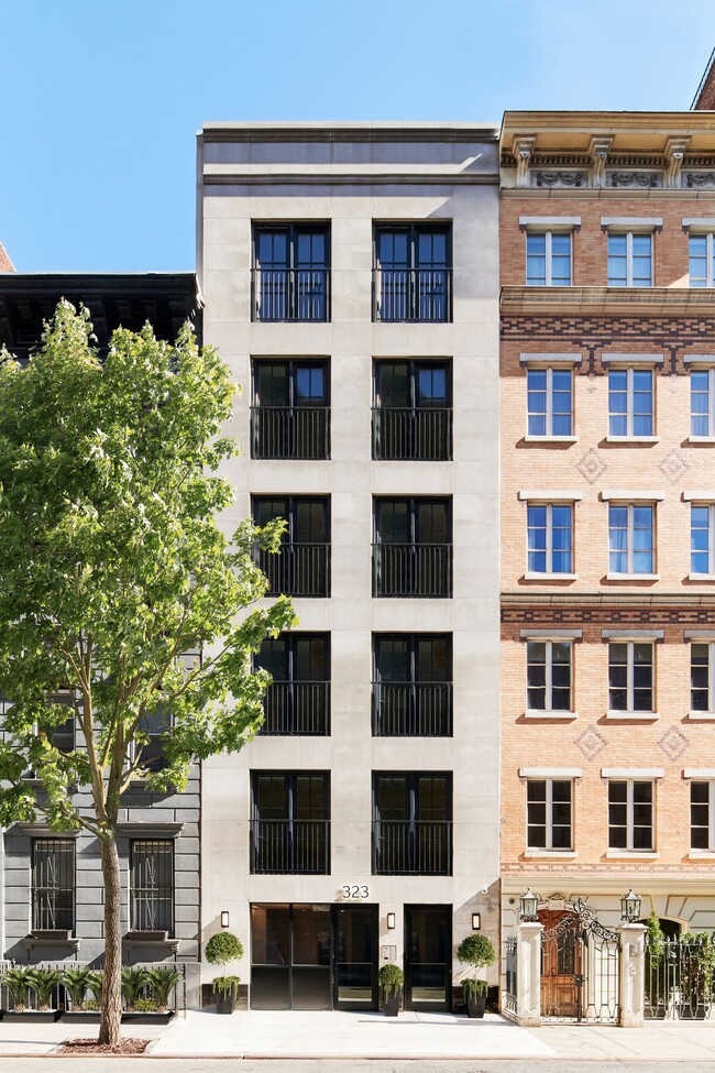 Building Photo - 323 E 53rd St