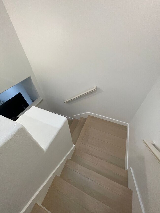 Building Photo - 2Br/2.5 Bth In Beautiful Monaco Community. Anaheim Hills