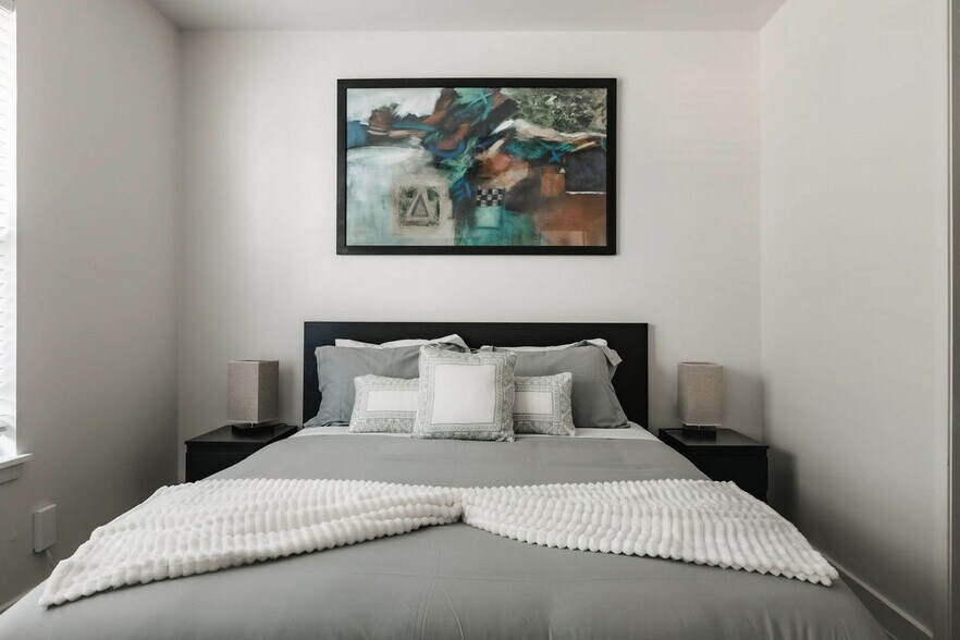 Building Photo - 4804 Filey Cove