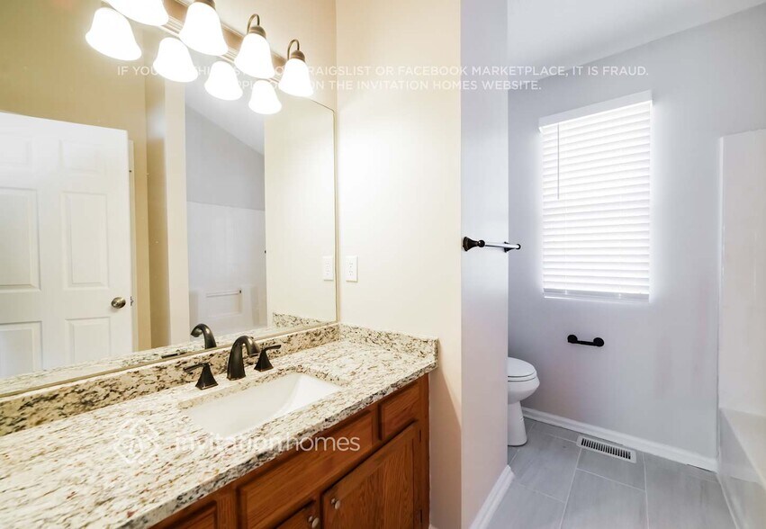 Building Photo - 4350 Yellow Rose Dr