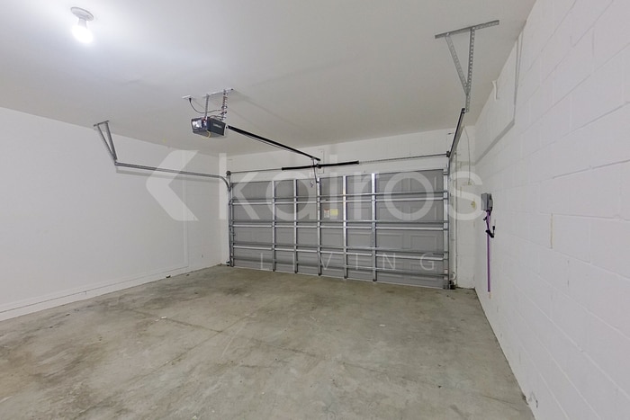 Building Photo - 32037 Katelin Cir