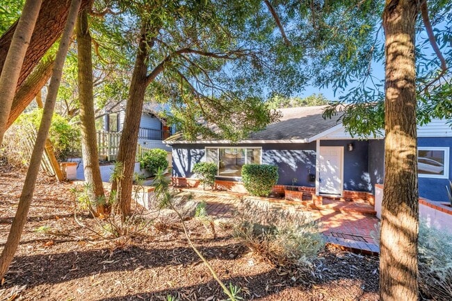 Building Photo - 280 Angelita Ave