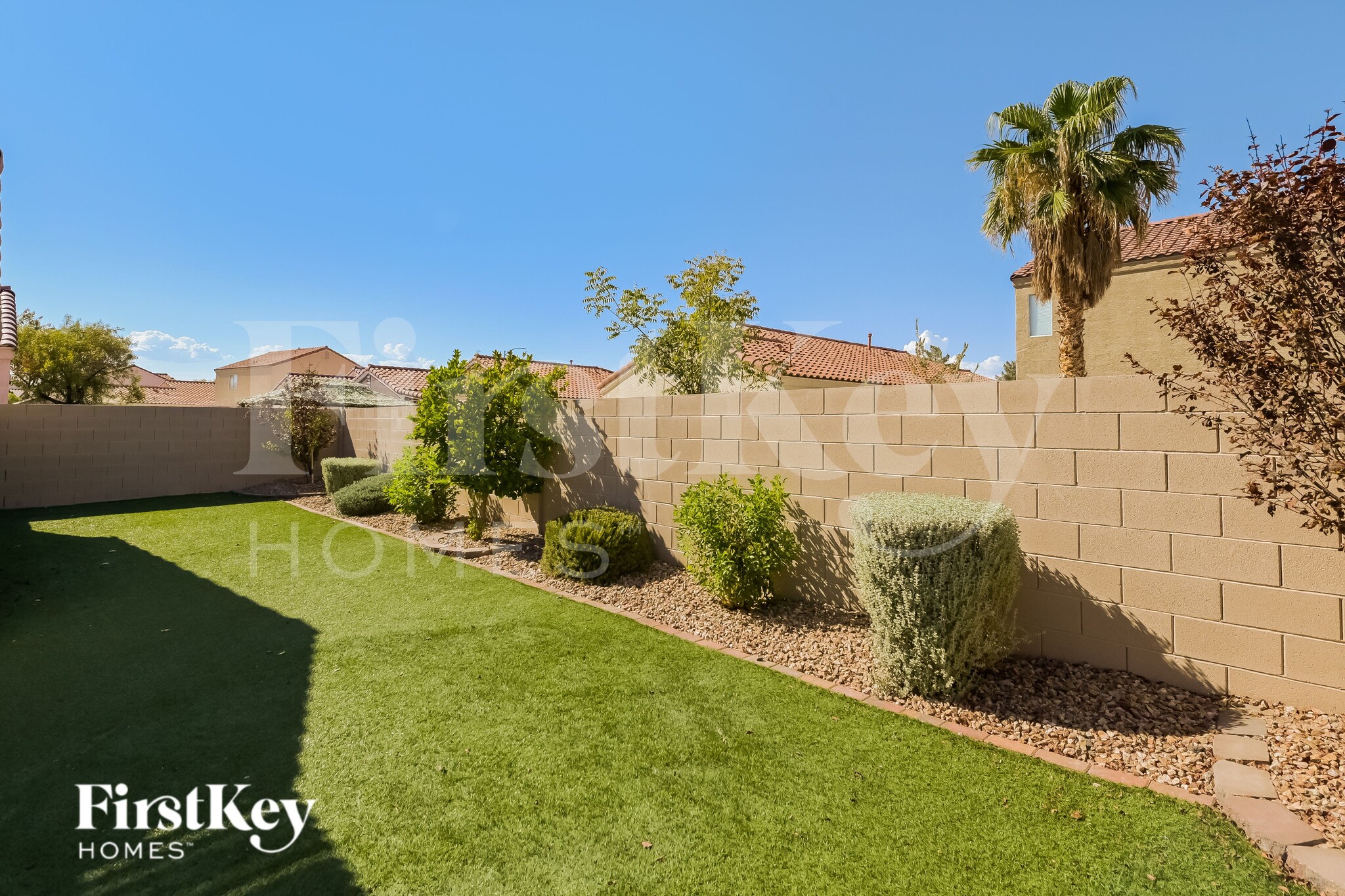 Building Photo - 692 Rising Brook Dr