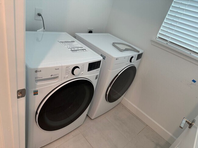 Building Photo - Winter Park House for Rent