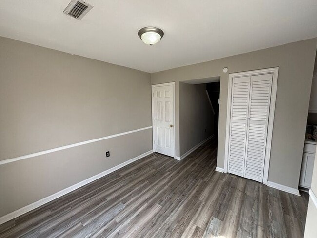 Building Photo - 5039 Popperdam Creek Dr