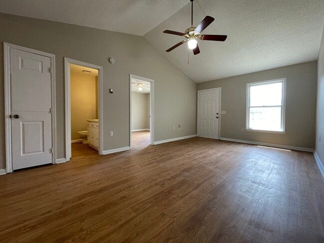 Building Photo - 100 Lanier Dr