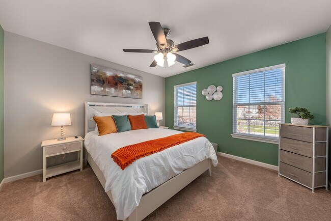 Building Photo - 2484 Warm Springs Ln