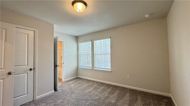 Building Photo - 151 Cedar Ln