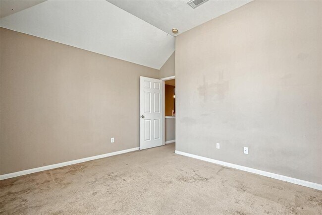 Building Photo - 2218 Falcon Knoll Ln