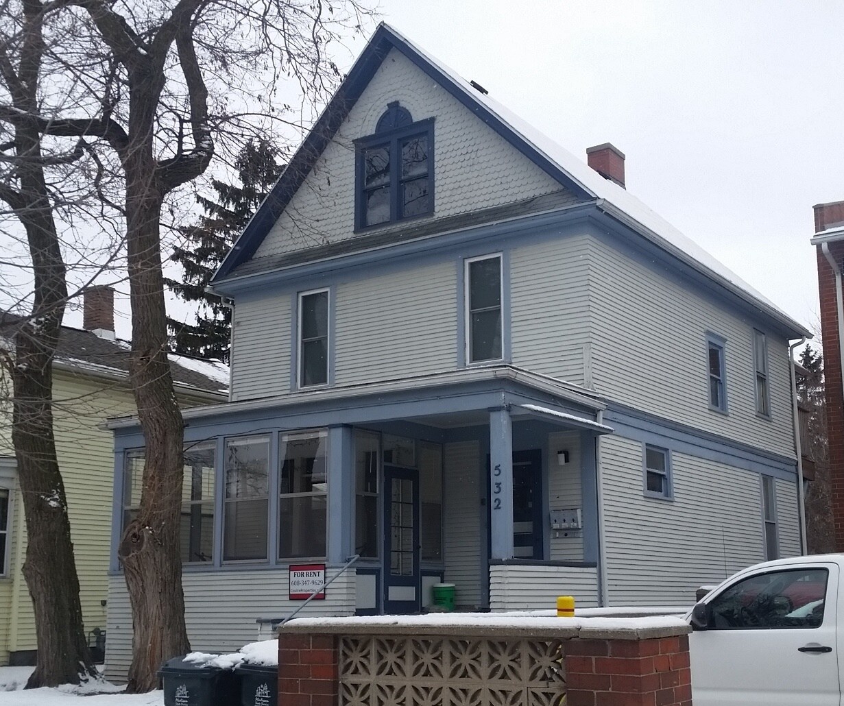 Building Photo - 532 W Wilson St