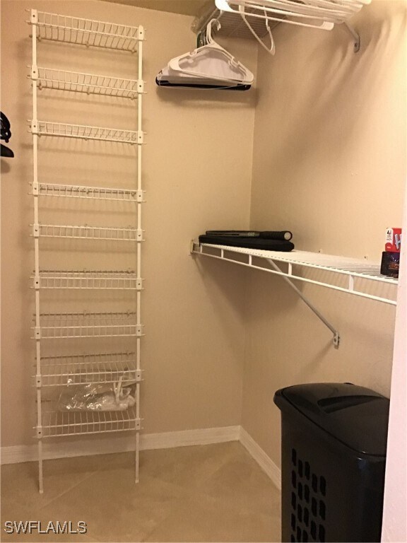 Building Photo - 440 Fox Haven Dr