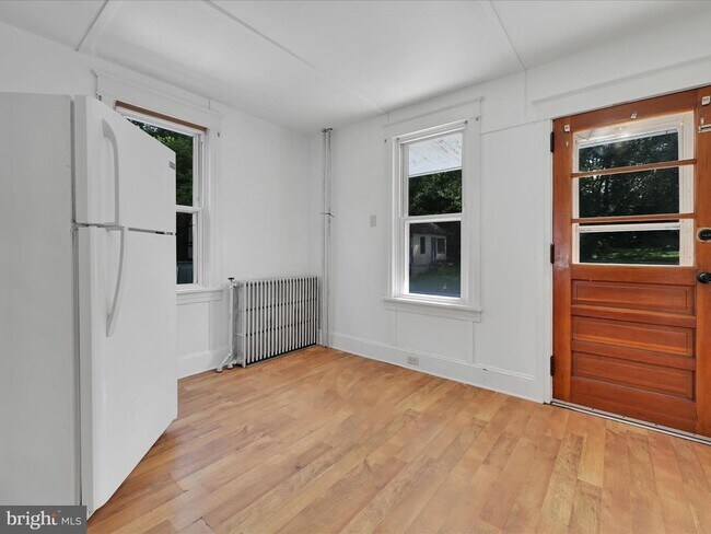 Building Photo - 836 -838 Suedberg Rd