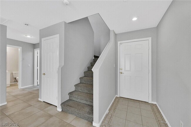 Building Photo - 340 Silverado Pines Ave