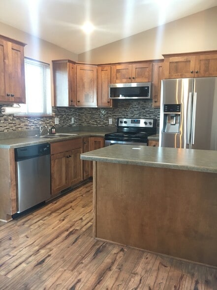 Building Photo - 4421 S Tribbey Trl