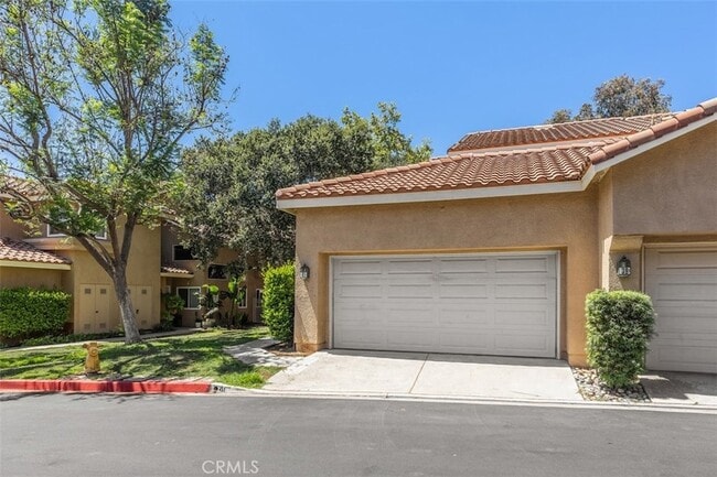 Building Photo - 41 Alondra