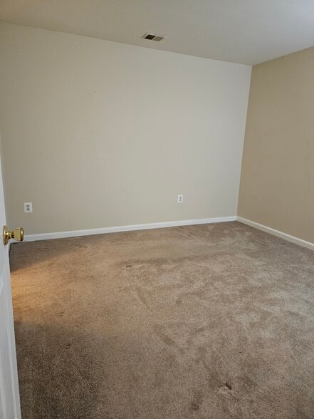 Building Photo - 15766 Nimes Ct