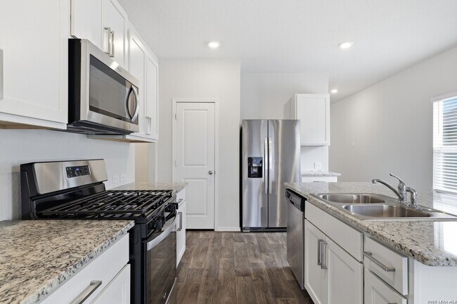Building Photo - 4023 Basil Mdw