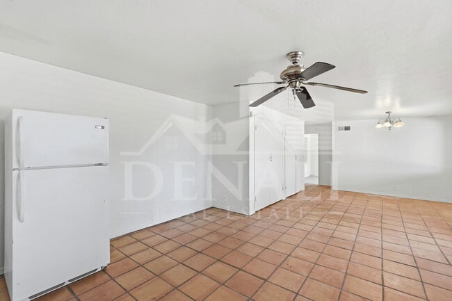 Building Photo - 3801 N 4th Ave