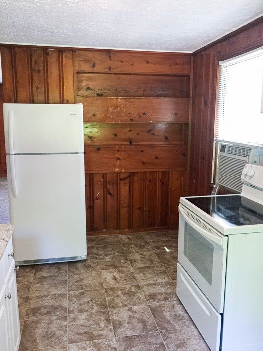 Building Photo - **NOW AVAILABLE!!** Affordable, Remodeled ...