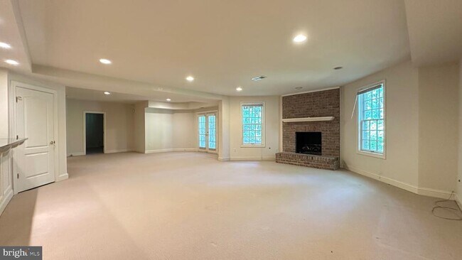 Building Photo - 1354 Lewinsville Mews Ct