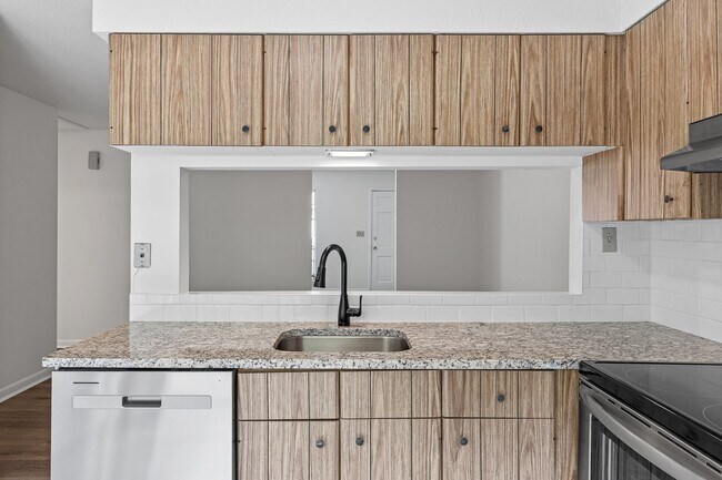 Building Photo - 3414-3416 Betty Ln