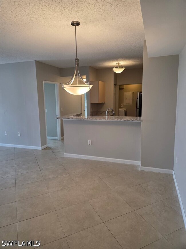 Building Photo - 1105 Reserve Ct