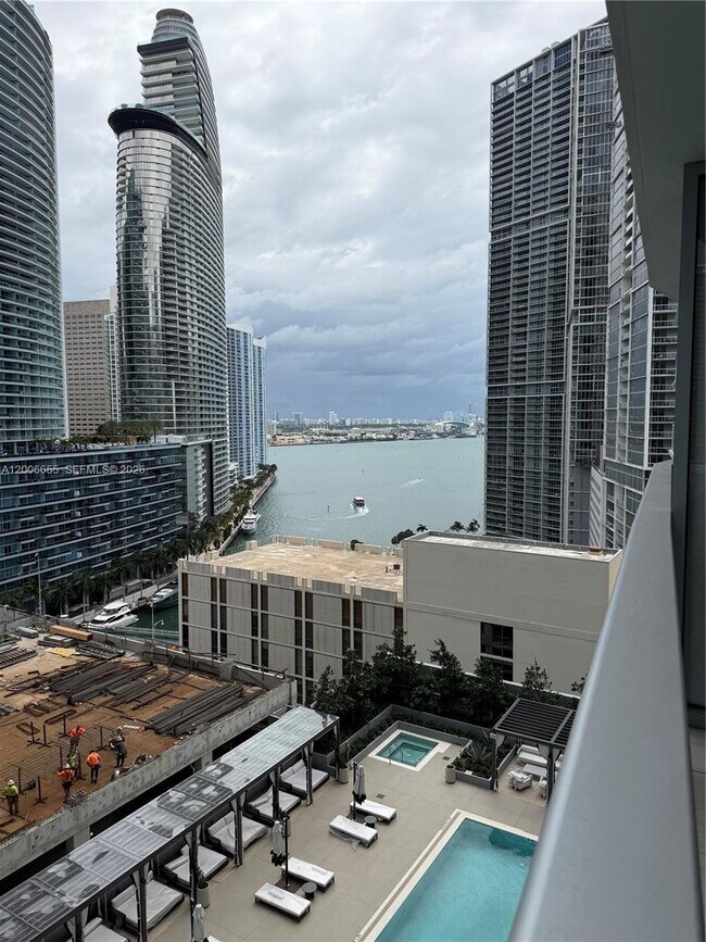 Building Photo - 77 SE 5th St