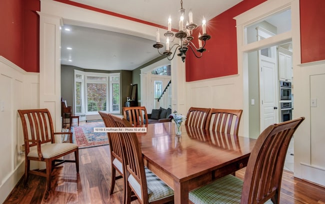 Building Photo - 4 bed/4bath, 5000sqft, adult home? Sober living? Barton Park!