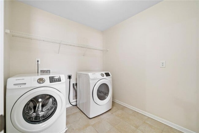 Building Photo - 522 Spring View Dr