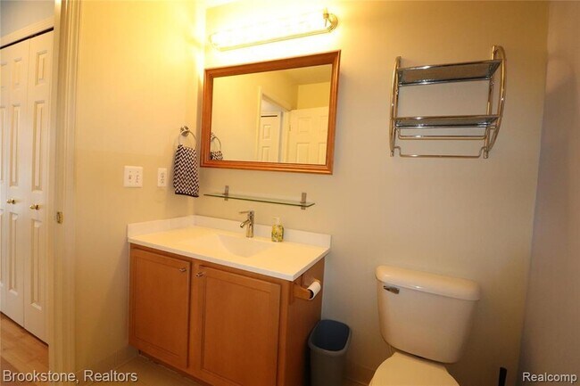 Building Photo - 2096 Cloverly Ln