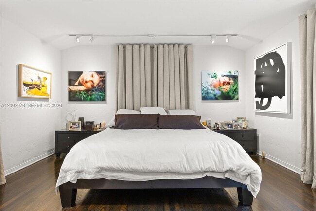 Building Photo - 482 NE 93rd St