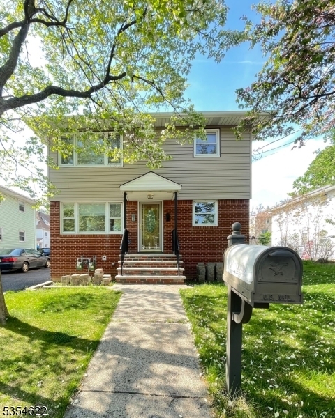 Primary Photo - 331 Boxwood Ct