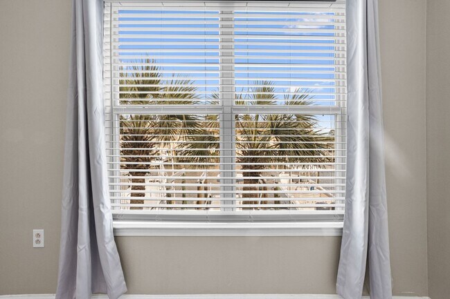 Building Photo - Welcome to Harbor Landing Condominiums — where coastal living meets convenience!