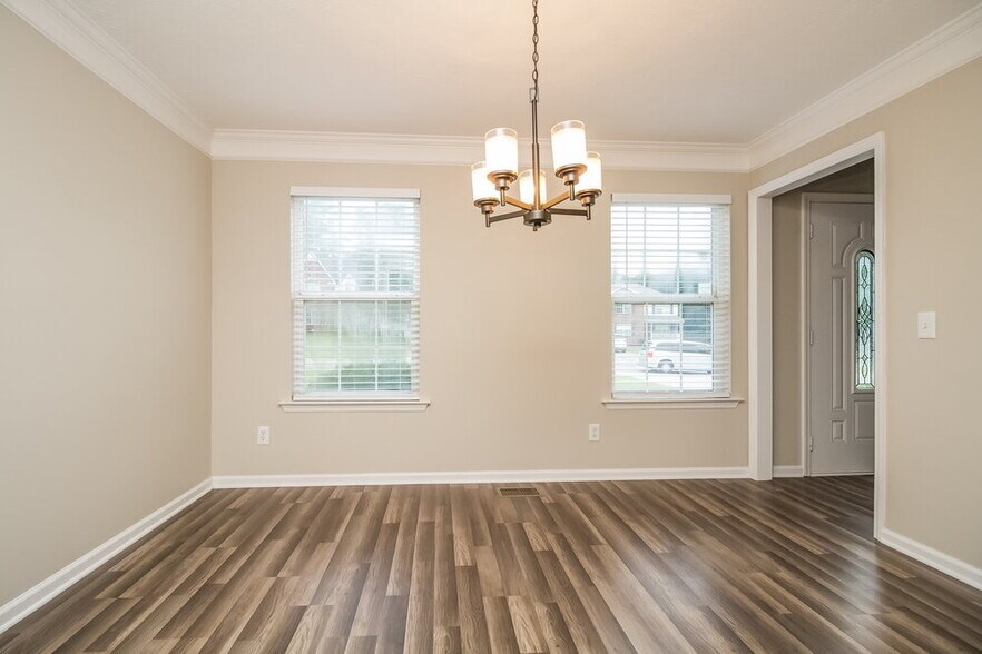 Building Photo - 111 Springfield Dr