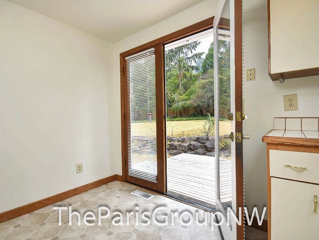 Building Photo - 14655 NE 179th St