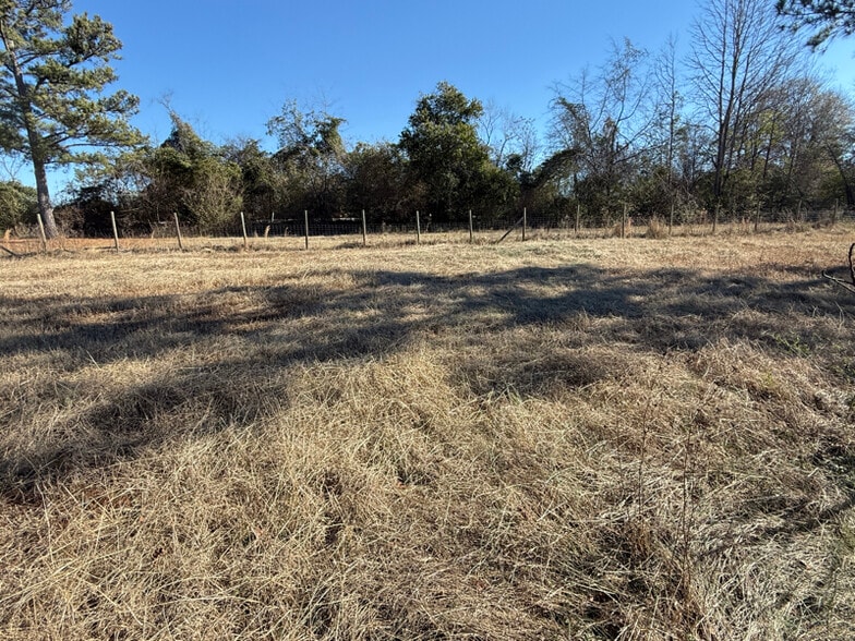 Building Photo - 85 Buttercup Dr