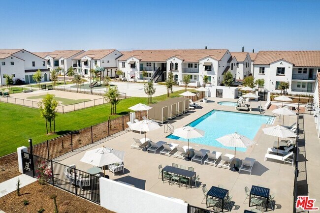Primary Photo - 2700 N Perris Blvd