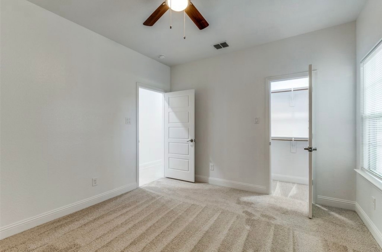 Building Photo - 1945 Portland Ave