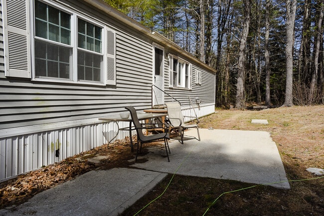 Building Photo - 24 Reginald Ln